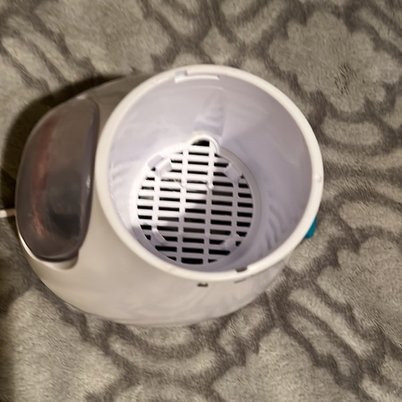 NWOT Pure facial steamer and humidifier with towel warmer inside used once!! - Picture 4 of 8